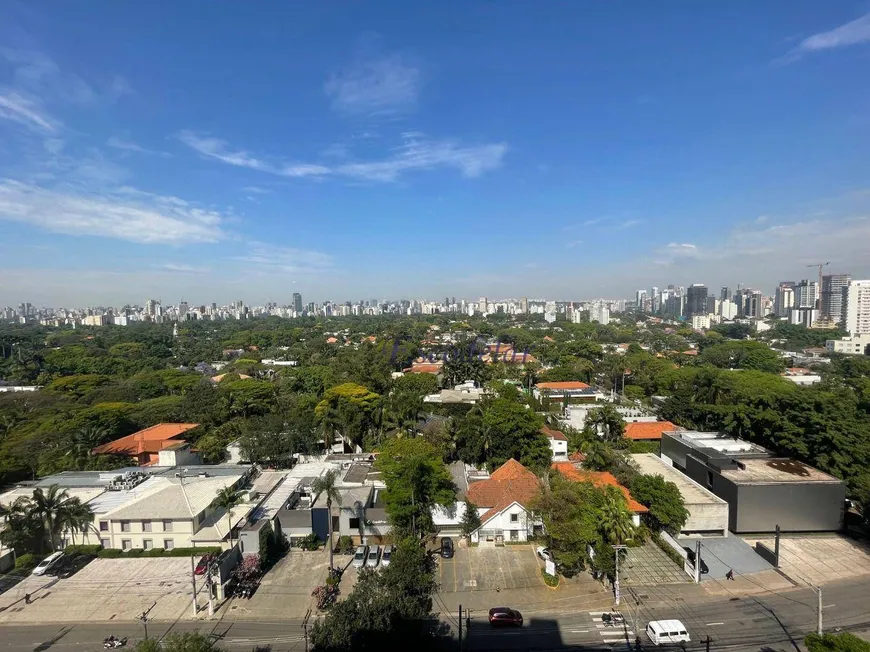 Foto 1 de Apartamento com 4 Quartos para alugar, 240m² em Jardim América, São Paulo
