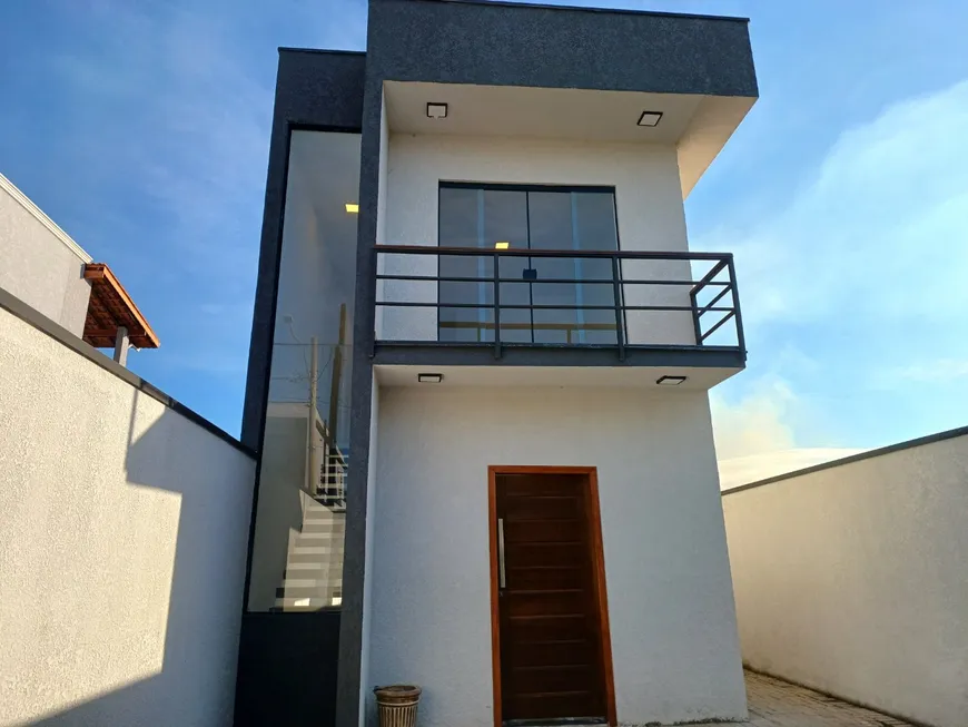 Foto 1 de Casa com 3 Quartos para venda ou aluguel, 110m² em Villas do Jaguari, Santana de Parnaíba