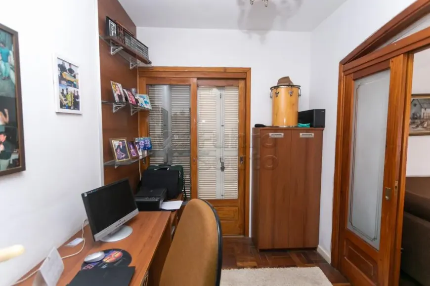 Foto 1 de Casa com 6 Quartos à venda, 295m² em Centro, Pelotas