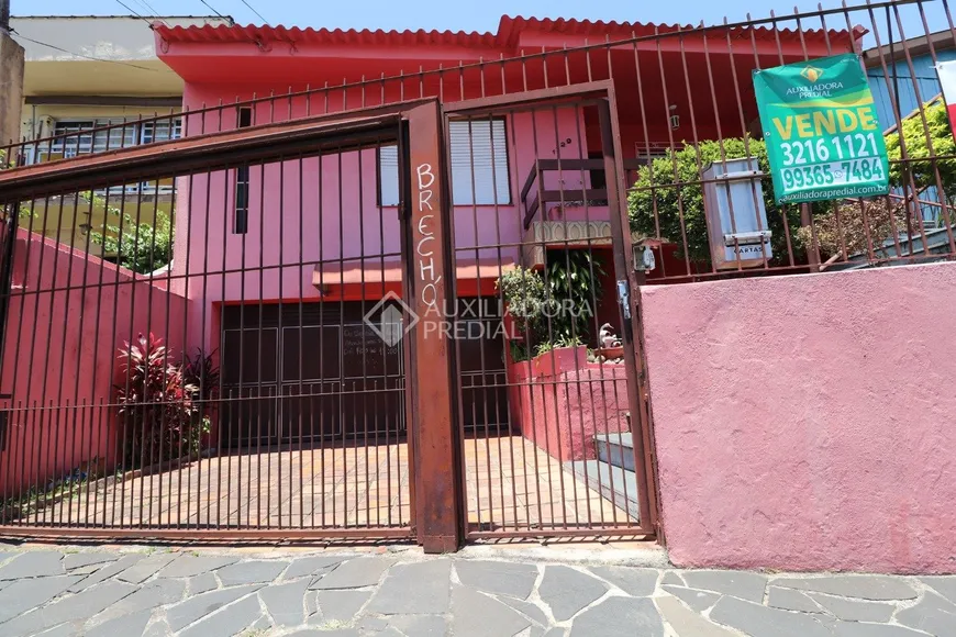 Foto 1 de Casa com 3 Quartos à venda, 233m² em Cristo Redentor, Porto Alegre