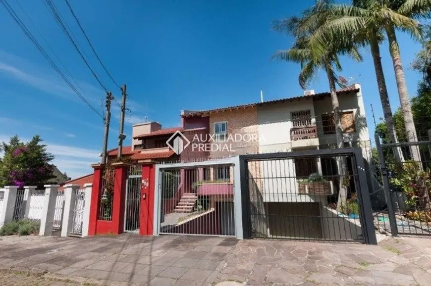 Foto 1 de Casa com 3 Quartos à venda, 227m² em Jardim Isabel, Porto Alegre