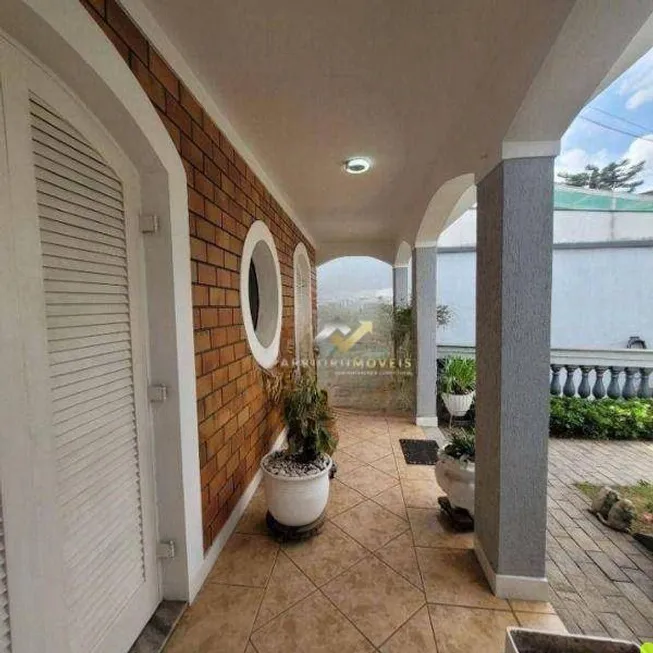 Foto 1 de Casa com 4 Quartos para venda ou aluguel, 311m² em Santa Maria, Santo André
