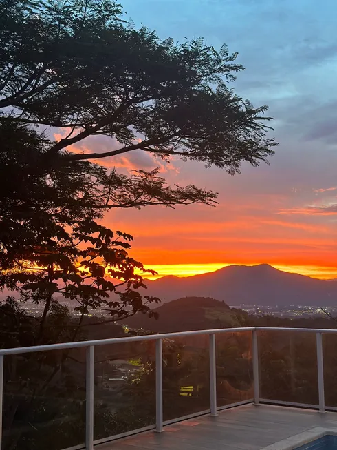 Foto 1 de Casa de Condomínio com 4 Quartos à venda, 254m² em Bosque das Mansões, São José