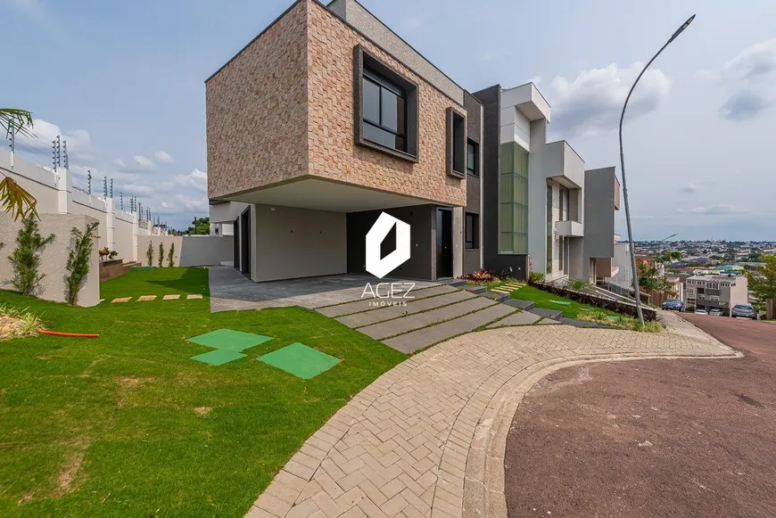 Foto 1 de Casa de Condomínio com 3 Quartos à venda, 250m² em Uberaba, Curitiba