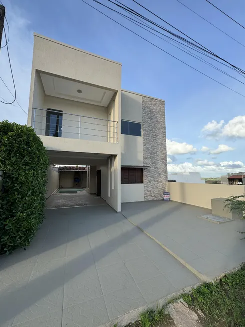 Foto 1 de Casa com 3 Quartos para alugar, 250m² em Canafistula, Arapiraca
