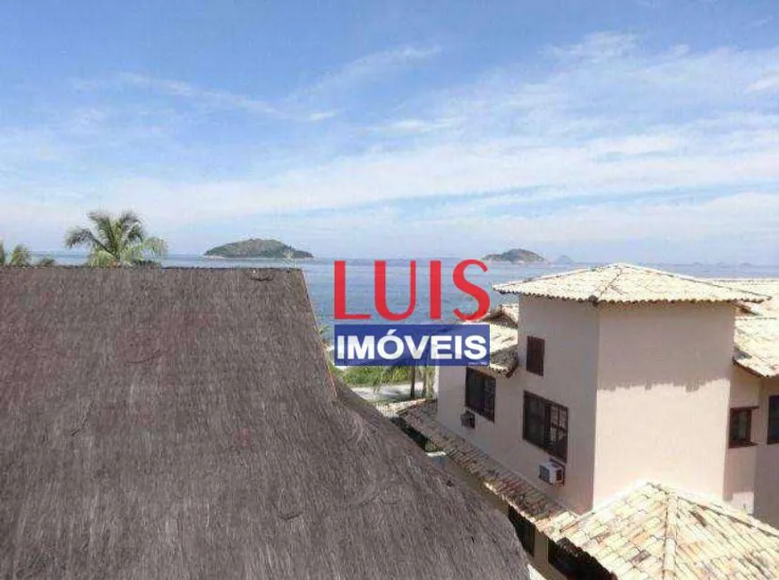 Foto 1 de Casa de Condomínio com 3 Quartos à venda, 130m² em Camboinhas, Niterói