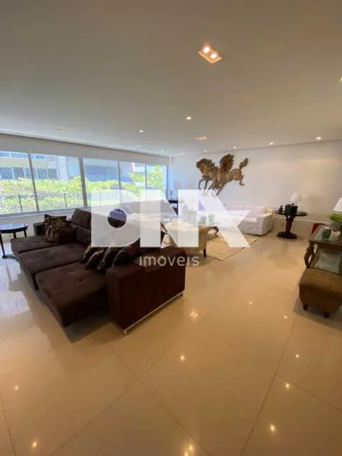Foto 1 de Apartamento com 4 Quartos à venda, 200m² em Leblon, Rio de Janeiro