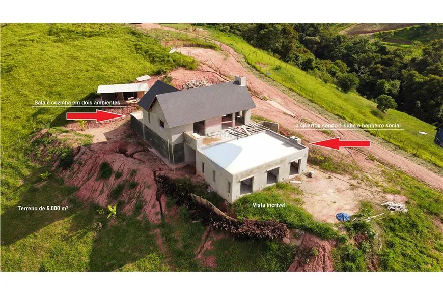 Foto 1 de Casa de Condomínio com 3 Quartos à venda, 250m² em Araras, Petrópolis