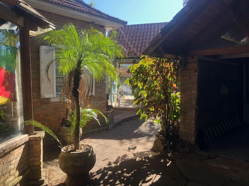 Foto 1 de Casa com 3 Quartos à venda, 260m² em Niterói, Canoas