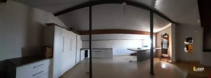 Foto 1 de Casa com 5 Quartos à venda, 340m² em Santa Mônica, Uberlândia