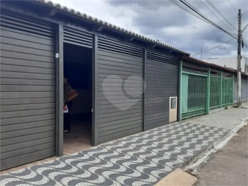 Foto 1 de Casa com 2 Quartos à venda, 200m² em Taguatinga Sul, Brasília