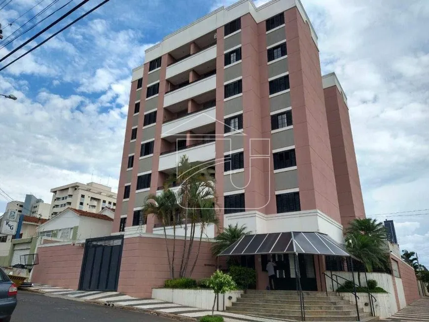 Foto 1 de Apartamento com 2 Quartos à venda, 64m² em Centro, Marília