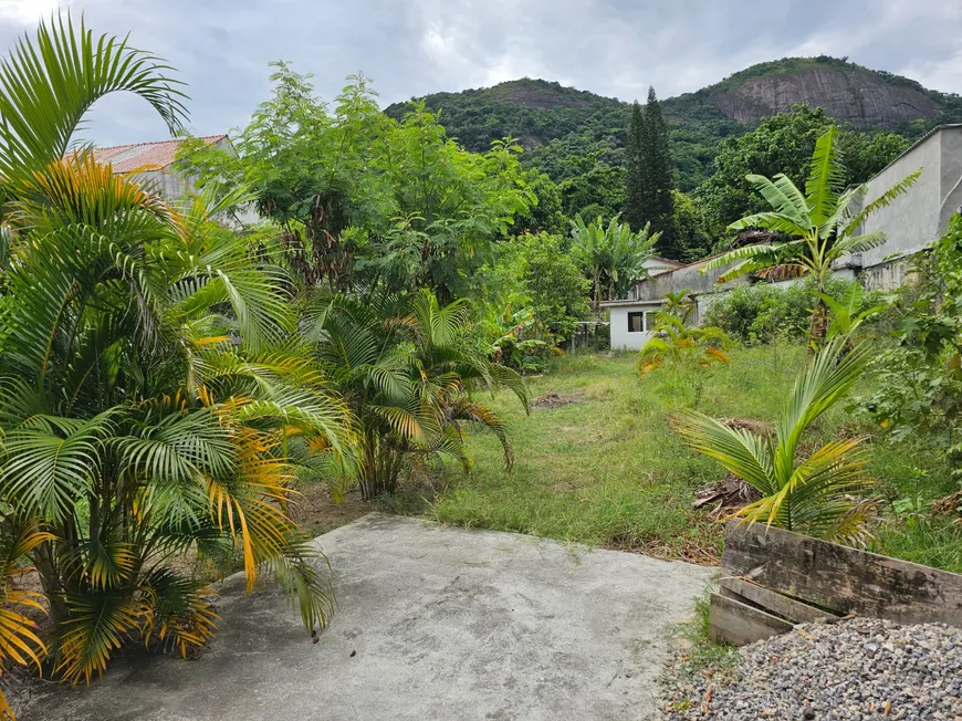 Foto 1 de Lote/Terreno à venda, 600m² em Barra da Tijuca, Rio de Janeiro