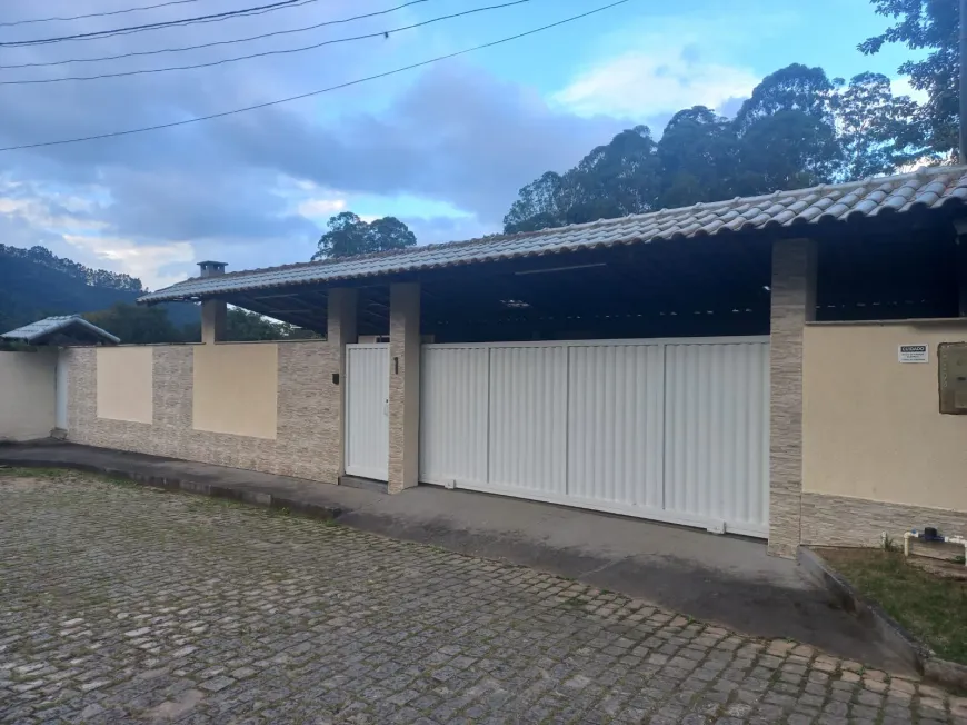 Foto 1 de Casa com 4 Quartos à venda, 600m² em Vargem Grande, Nova Friburgo