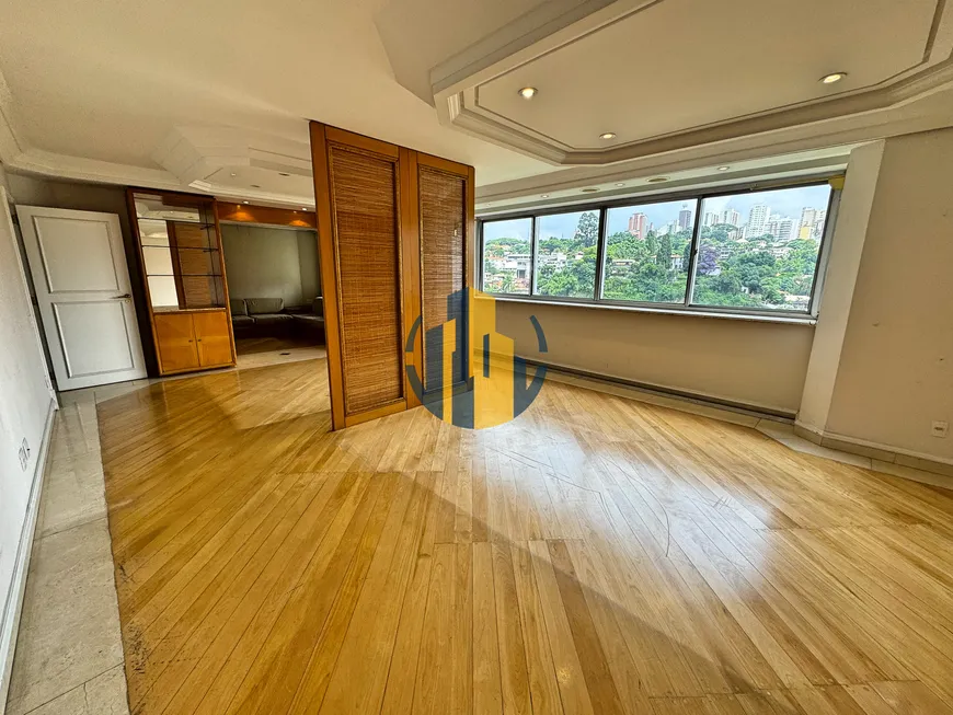 Foto 1 de Apartamento com 3 Quartos à venda, 200m² em Pacaembu, São Paulo