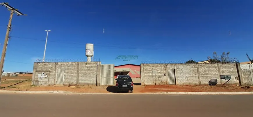 Foto 1 de Galpão/Depósito/Armazém com 4 Quartos para alugar, 860m² em Setor Industrial, Brasília