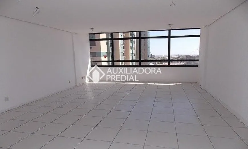 Foto 1 de Sala Comercial para alugar, 43m² em São Geraldo, Porto Alegre