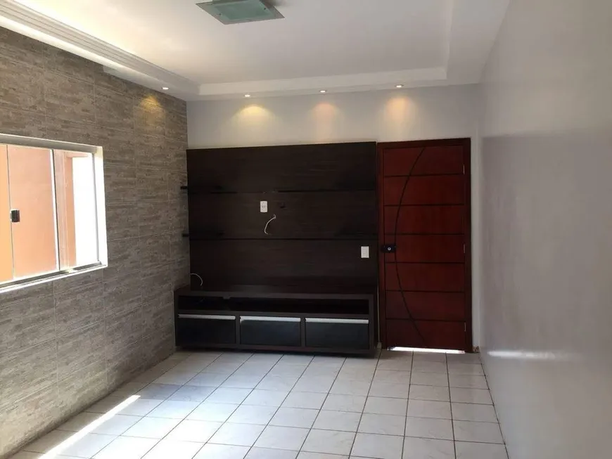 Foto 1 de Casa com 3 Quartos à venda, 118m² em Vila Alzira, Aparecida de Goiânia