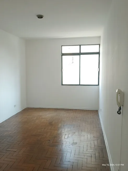 Foto 1 de Apartamento com 1 Quarto para alugar, 50m² em Liberdade, São Paulo