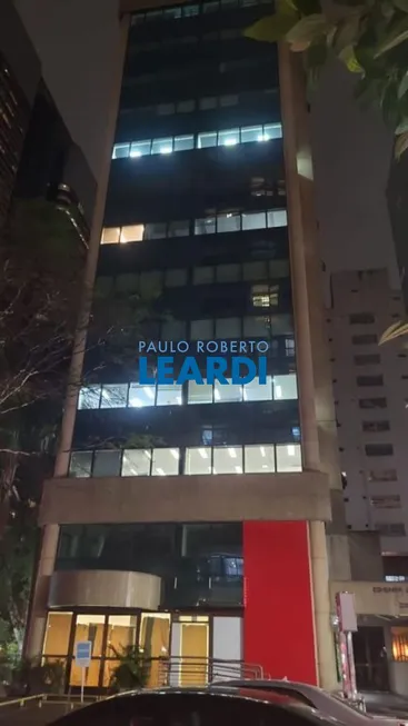 Foto 1 de Ponto Comercial para alugar, 355m² em Cerqueira César, São Paulo
