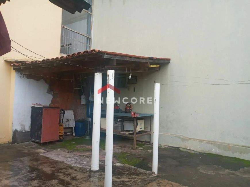 Casa na Avenida José Fonseca e