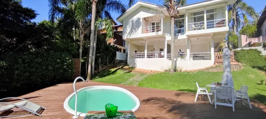 Foto 1 de Casa com 3 Quartos à venda, 290m² em Cacupé, Florianópolis