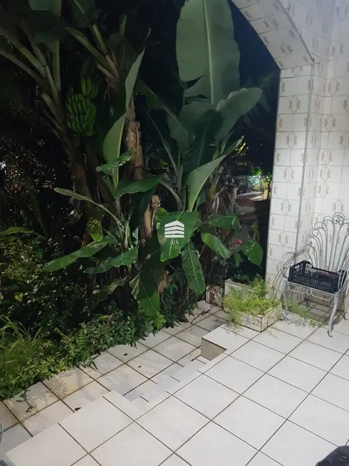 Foto 1 de Sobrado com 5 Quartos à venda, 145m² em Mirandópolis, São Paulo