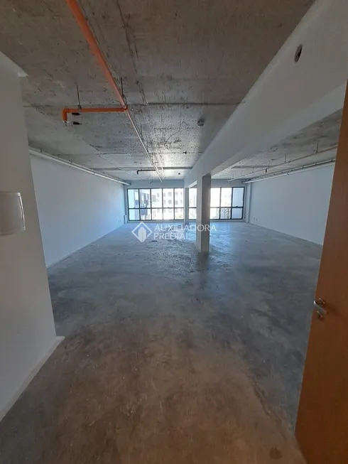 Foto 1 de Sala Comercial com 2 Quartos à venda, 114m² em Cristo Redentor, Porto Alegre