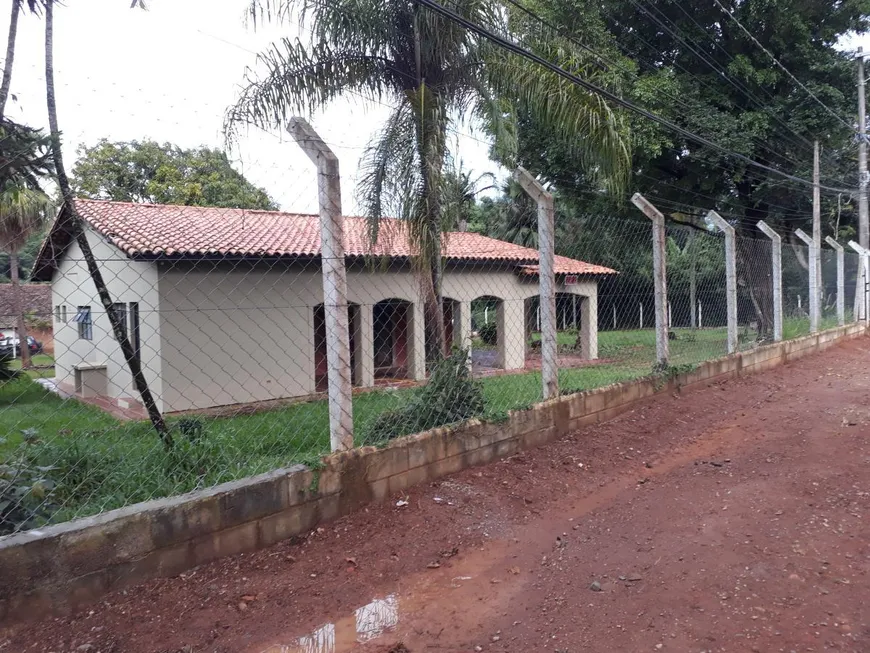 Foto 1 de Fazenda/Sítio com 1 Quarto à venda, 200m² em , Aracoiaba da Serra