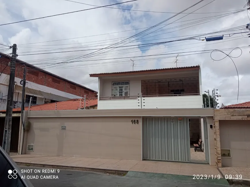 Foto 1 de Casa com 6 Quartos à venda, 278m² em Henrique Jorge, Fortaleza