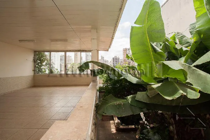 Foto 1 de Casa com 4 Quartos à venda, 500m² em Perdizes, São Paulo