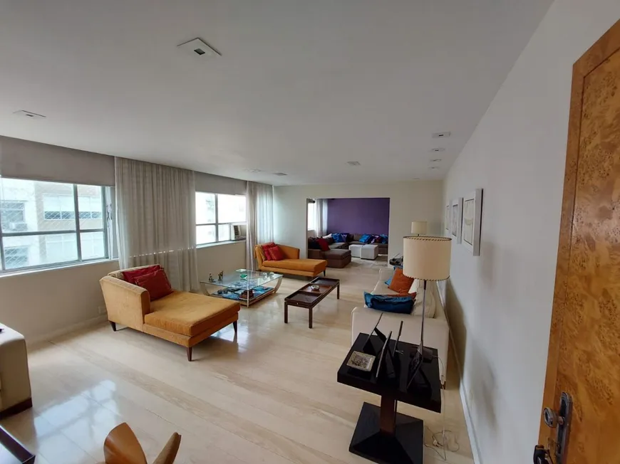 Foto 1 de Apartamento com 4 Quartos à venda, 235m² em Copacabana, Rio de Janeiro