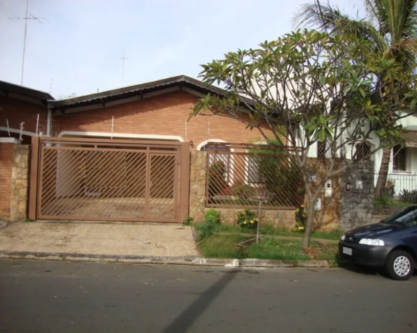Foto 1 de Casa com 3 Quartos à venda, 208m² em Jardim Flamboyant, Campinas