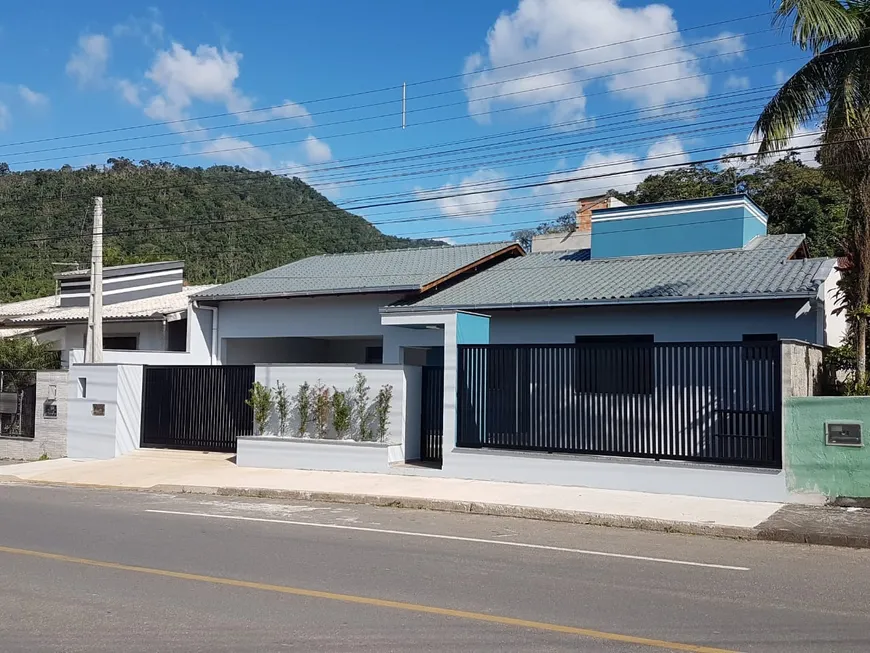 Foto 1 de Casa com 3 Quartos à venda, 153m² em Jaragua Noventa E Nove, Jaraguá do Sul