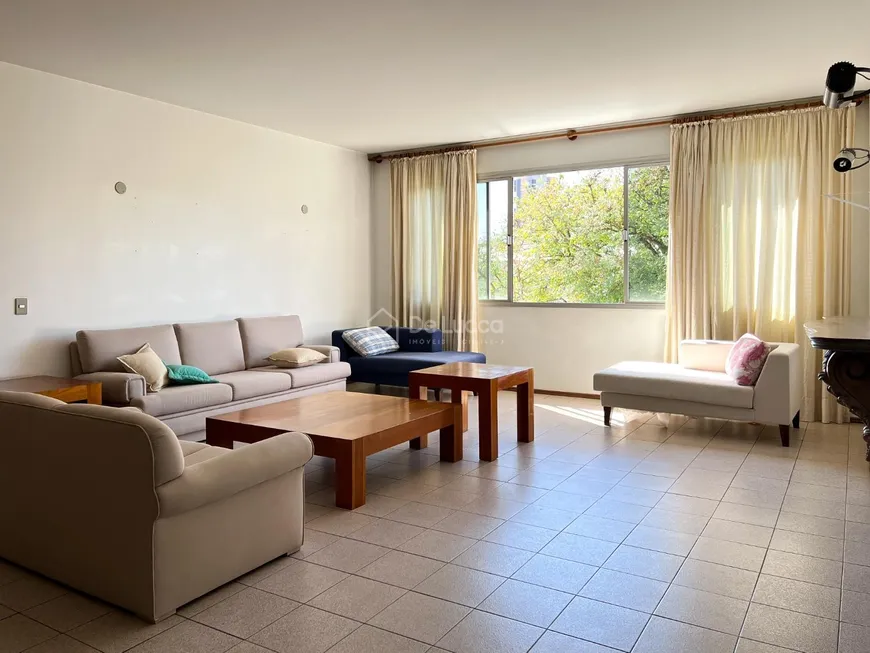 Foto 1 de Apartamento com 3 Quartos à venda, 200m² em Cambuí, Campinas