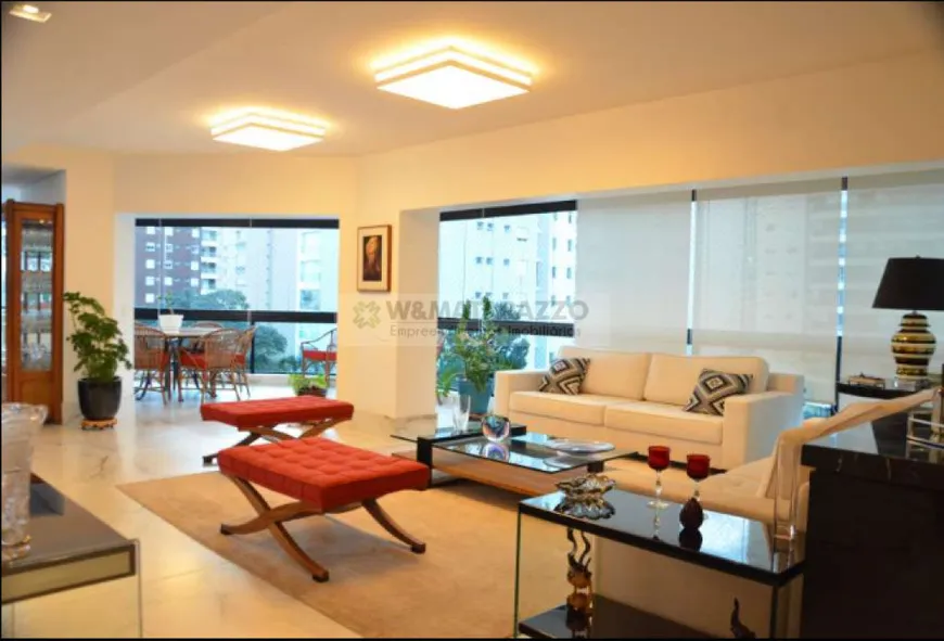Foto 1 de Apartamento com 3 Quartos à venda, 260m² em Campo Belo, São Paulo