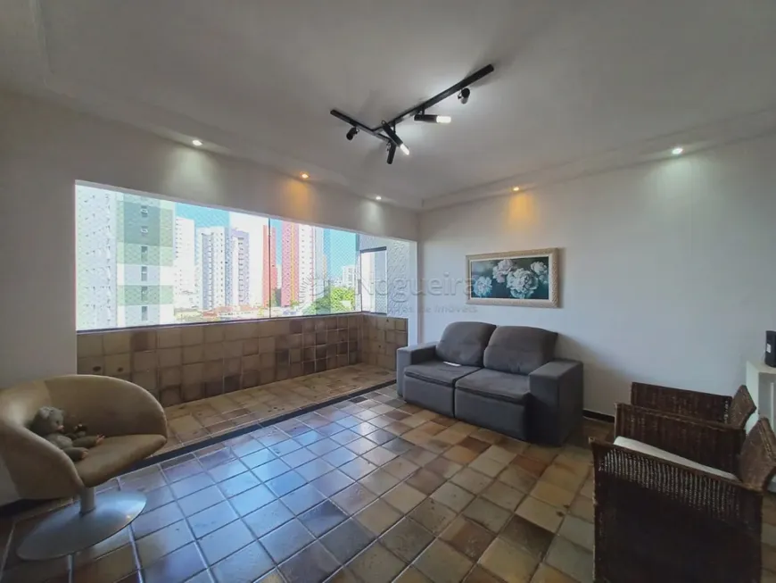 Foto 1 de Apartamento com 3 Quartos à venda, 111m² em Aflitos, Recife