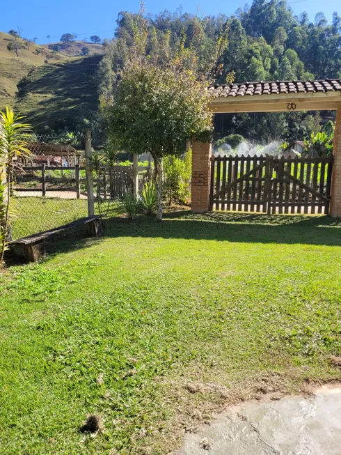 Foto 1 de Fazenda/Sítio à venda, 900m² em Zona Rural, Piranguçu