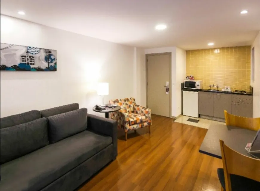 Foto 1 de Flat com 1 Quarto à venda, 42m² em Batel, Curitiba