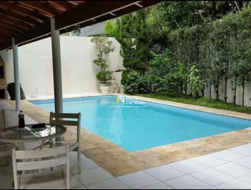Foto 1 de Casa com 4 Quartos para alugar, 480m² em Jardim Marajoara, São Paulo