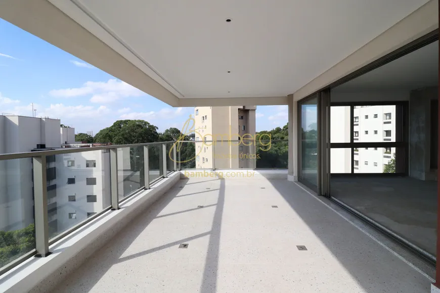 Foto 1 de Apartamento com 3 Quartos à venda, 270m² em Jardim Guedala, São Paulo