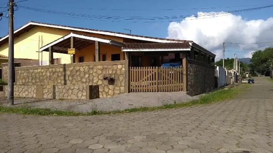 Foto 1 de Casa com 2 Quartos à venda, 83m² em Balneário Gaivota, Itanhaém