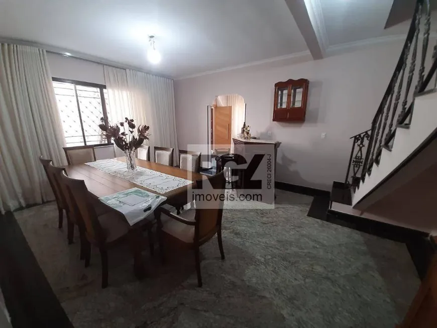 Foto 1 de Sobrado com 3 Quartos à venda, 250m² em Gonzaga, Santos