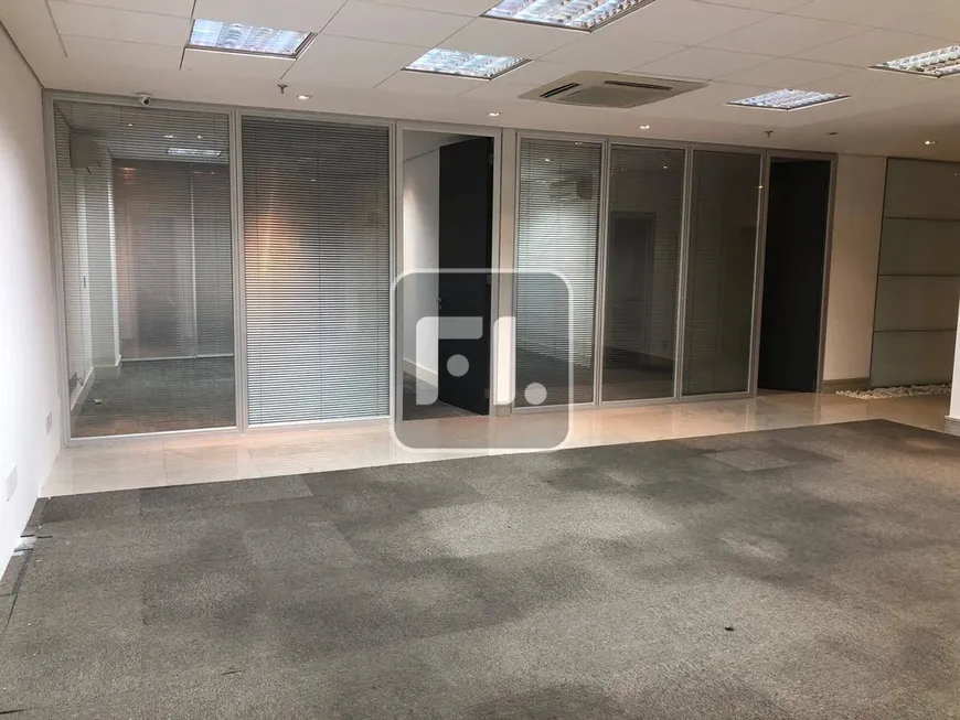 Foto 1 de Sala Comercial para alugar, 247m² em Chácara Santo Antônio, São Paulo