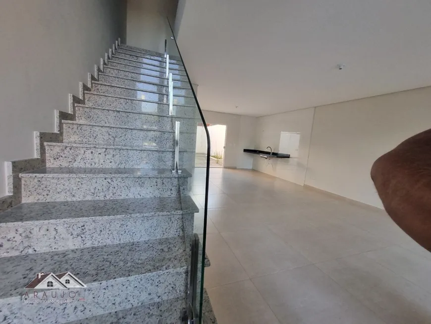 Foto 1 de Casa de Condomínio com 3 Quartos à venda, 119m² em Laranjeiras, Caieiras