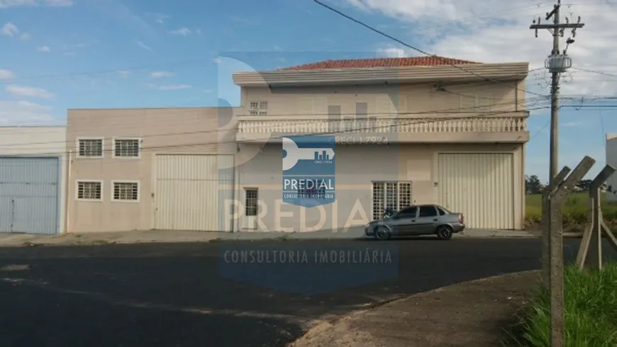 Foto 1 de Casa com 3 Quartos à venda, 820m² em Jardim de Cresci, São Carlos