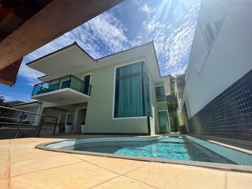 Foto 1 de Casa de Condomínio com 4 Quartos à venda, 330m² em Lagoa, Macaé