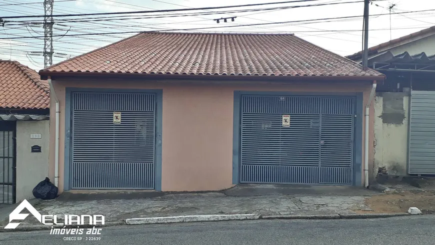 Foto 1 de Casa com 2 Quartos à venda, 179m² em Nova Gerti, São Caetano do Sul