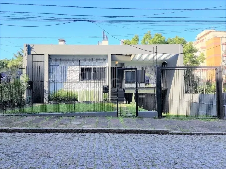 Foto 1 de Casa com 4 Quartos à venda, 299m² em Higienópolis, Porto Alegre