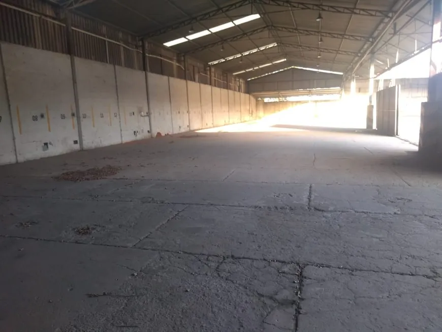 Foto 1 de Galpão/Depósito/Armazém à venda, 8000m² em Cincão, Contagem